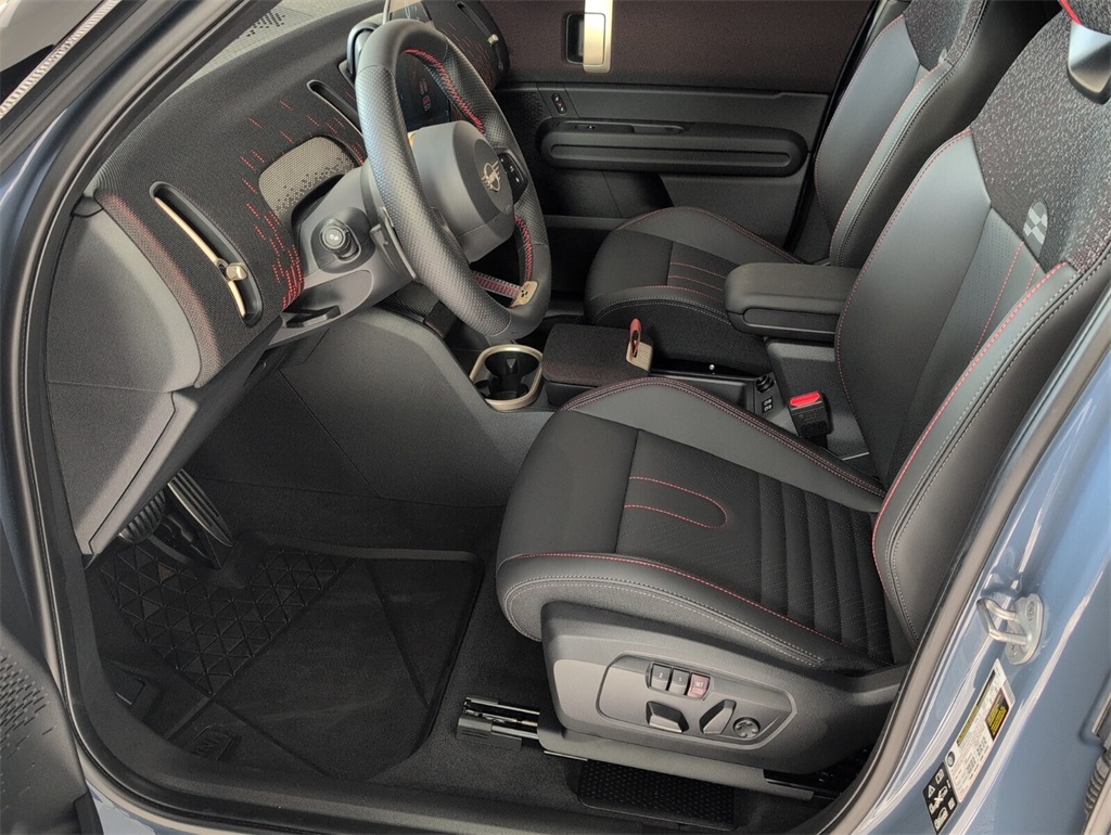 2025 Mini Cooper John Cooper Works ALL4 Iconic photo 6