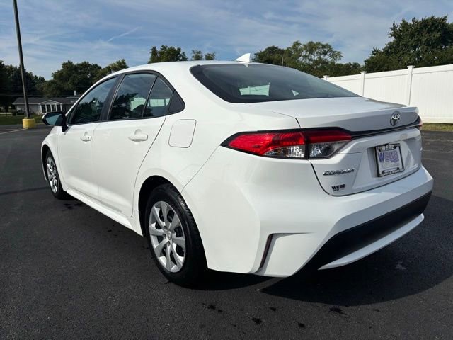 2022 Toyota Corolla LE photo 7