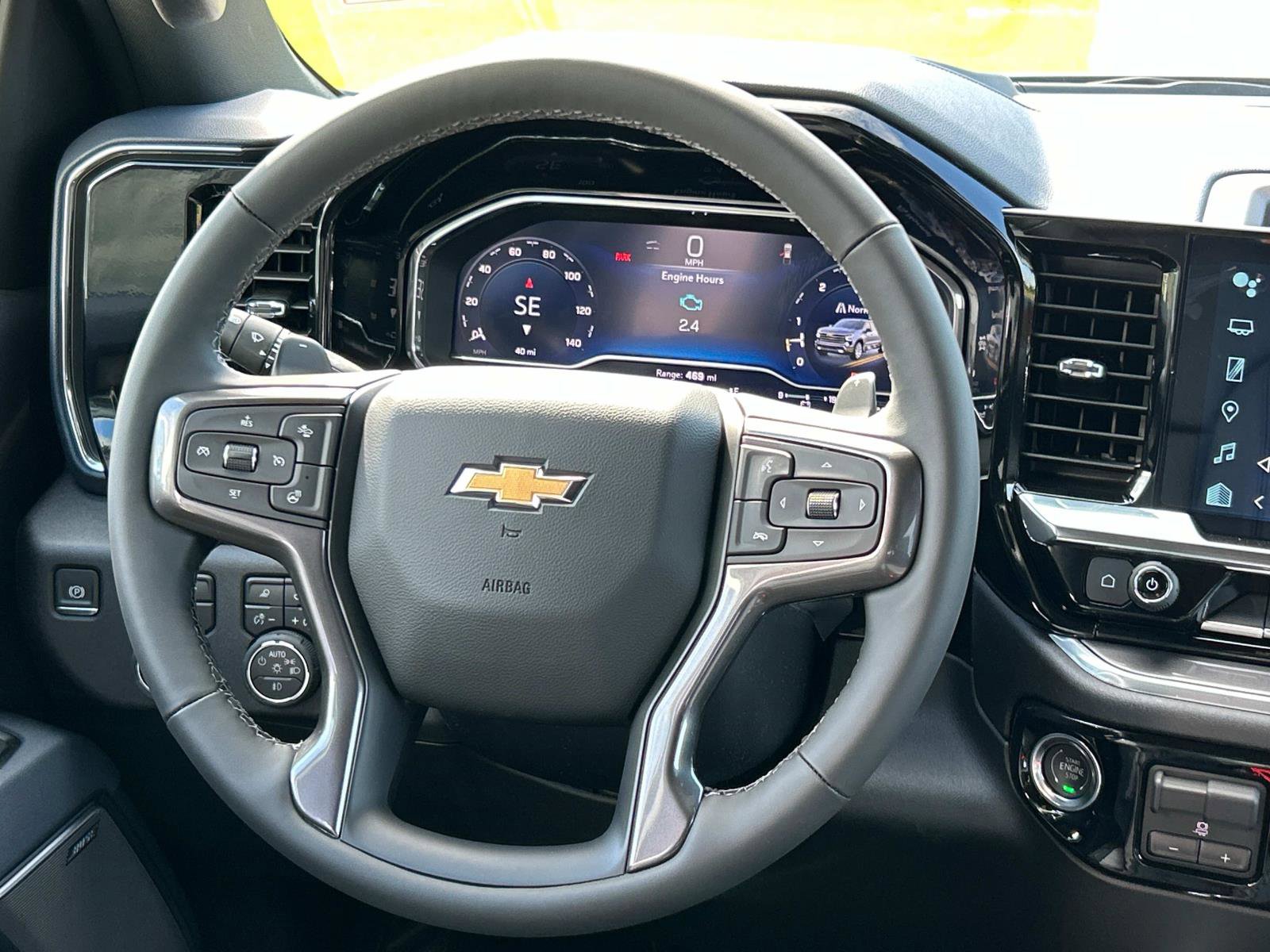 2025 Chevrolet Silverado 1500 High Country photo 14