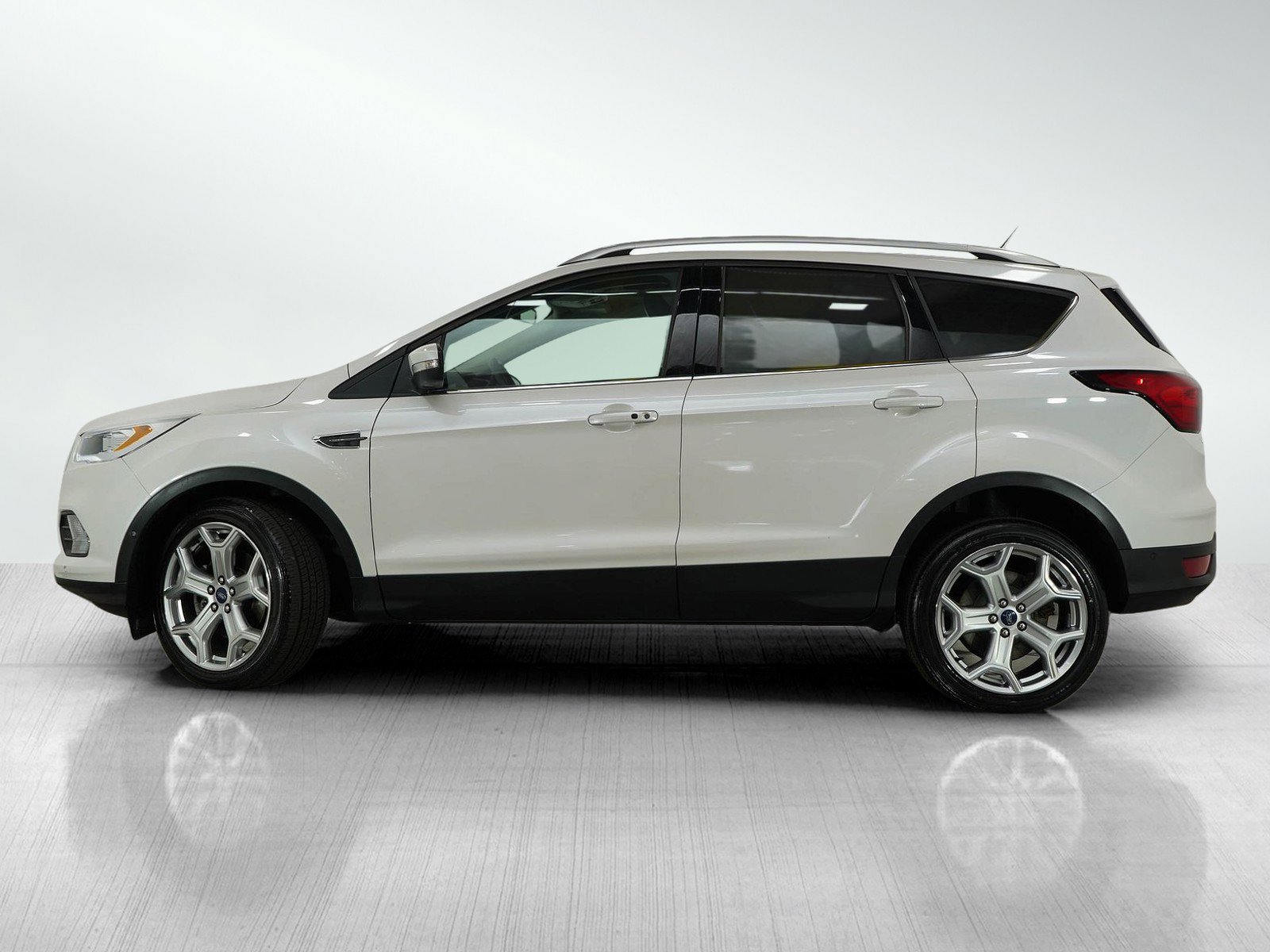 Used 2019 Ford Escape Titanium with VIN 1FMCU9J95KUA63458 for sale in Roseville, Minnesota