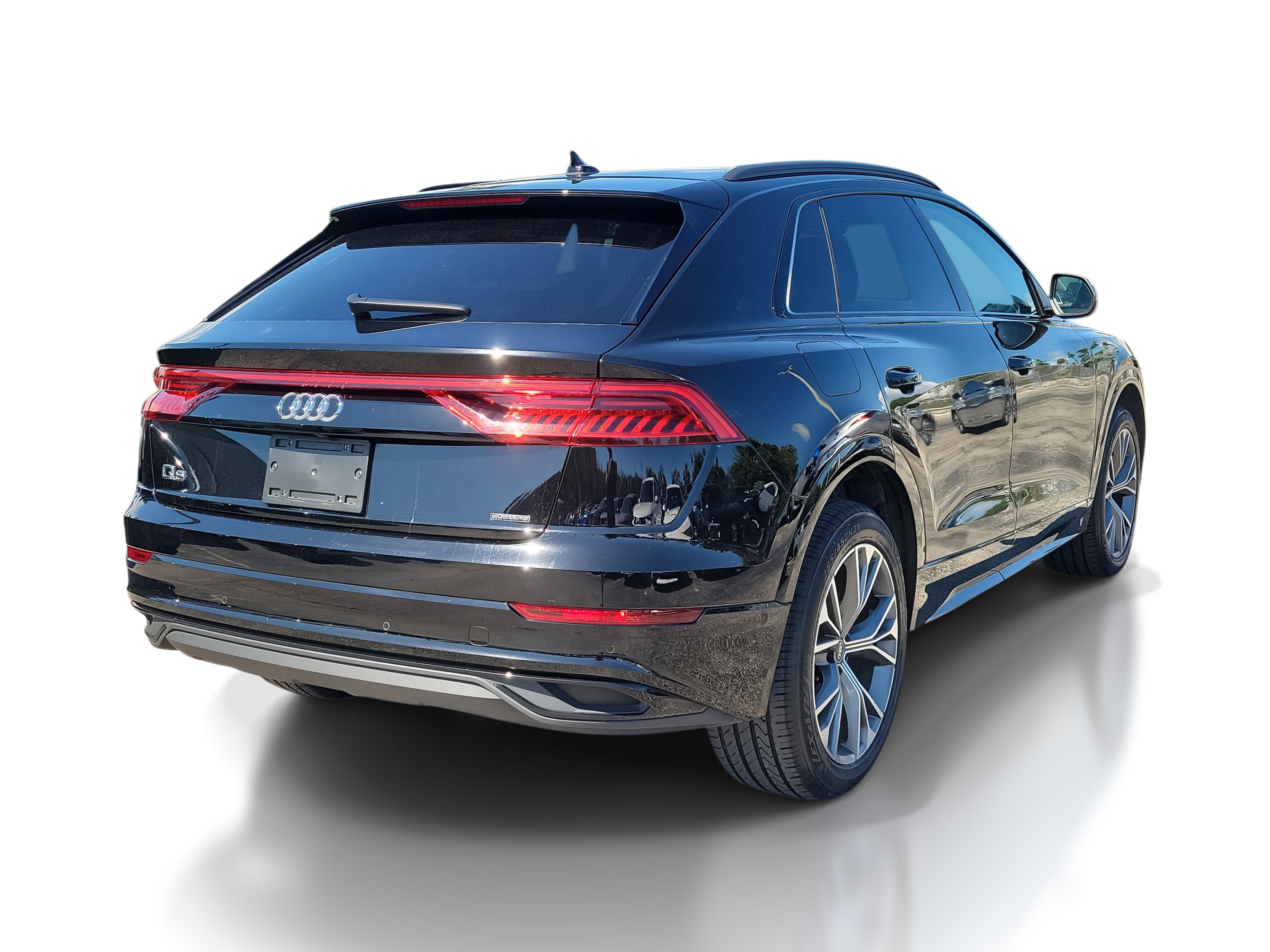 2021 Audi Q8 55 Premium photo 4