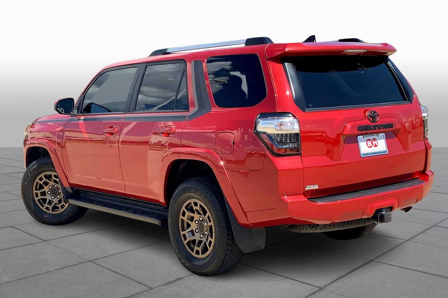 2021 Toyota 4Runner SR5 photo 8