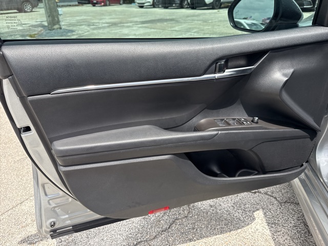 2024 Toyota Camry SE photo 29