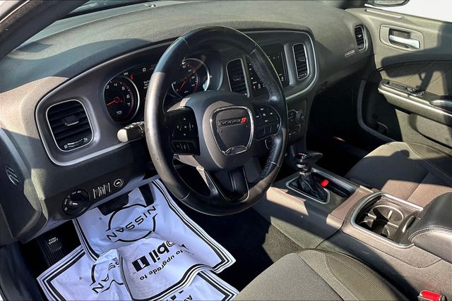 2022 Dodge Charger SXT photo 12