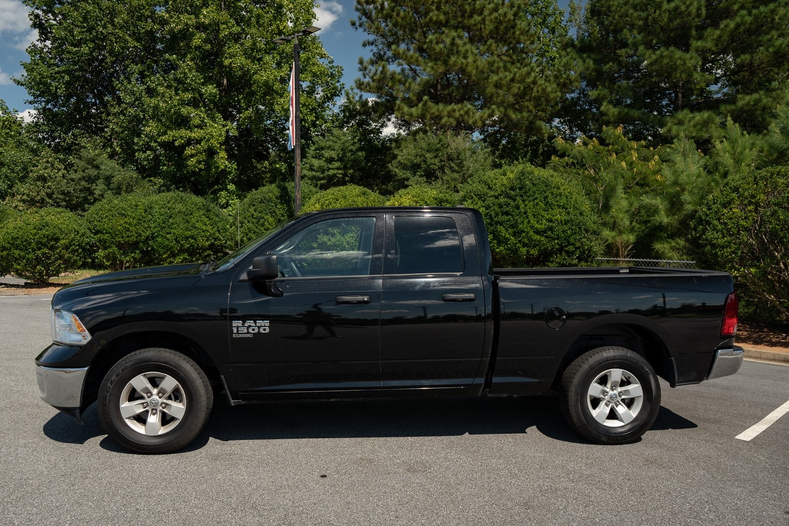 2024 Ram 1500 Classic SLT photo 3