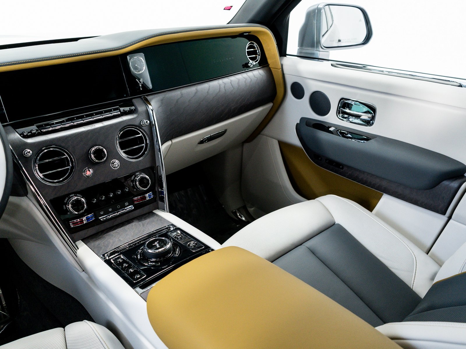 2026 Rolls Royce Cullinan RR photo 30