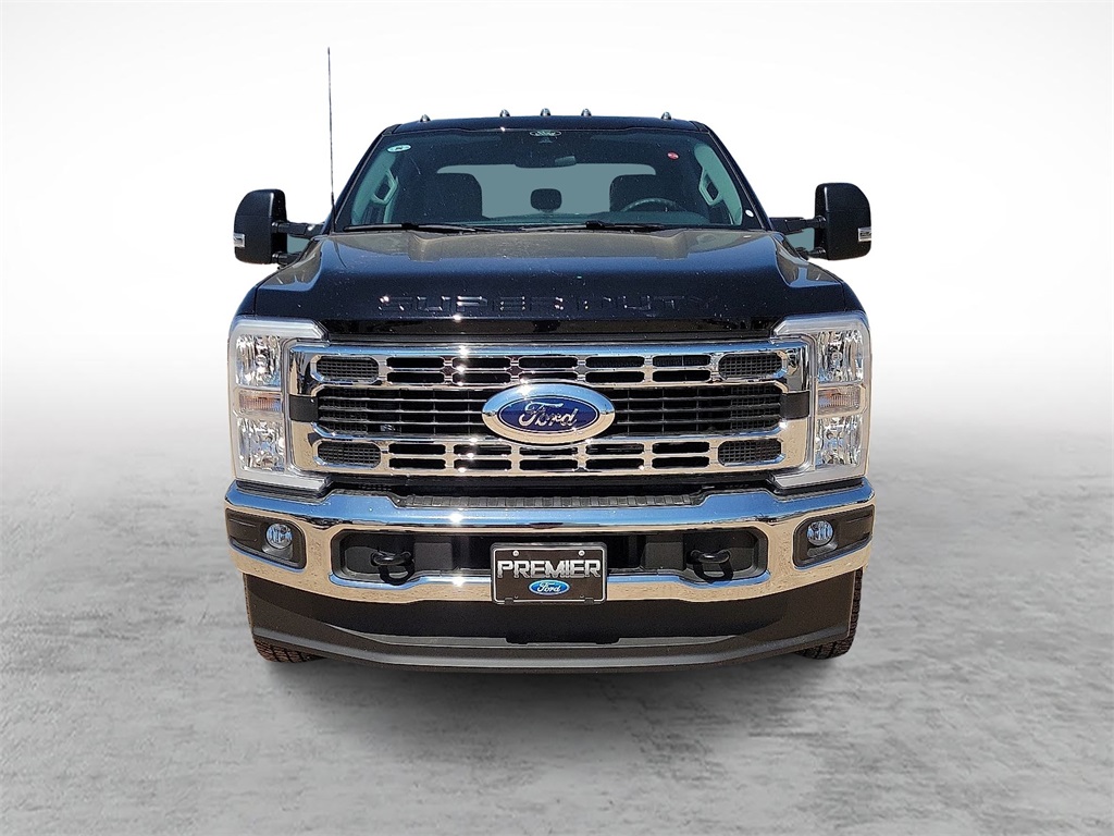 2026 Ford F-350 photo 2
