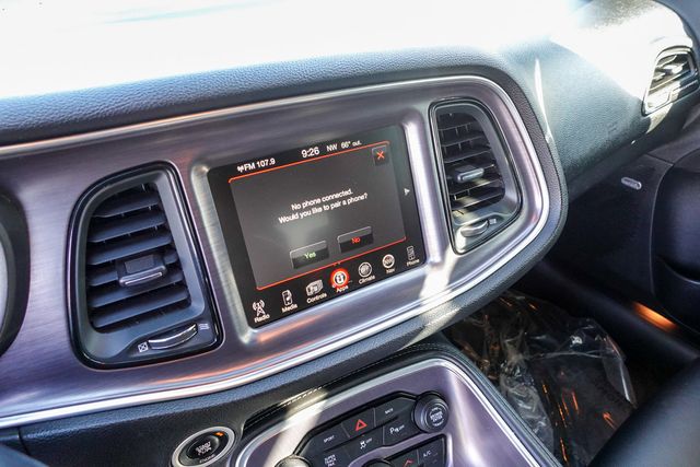 2015 Dodge Challenger R/T Scat Pack photo 24