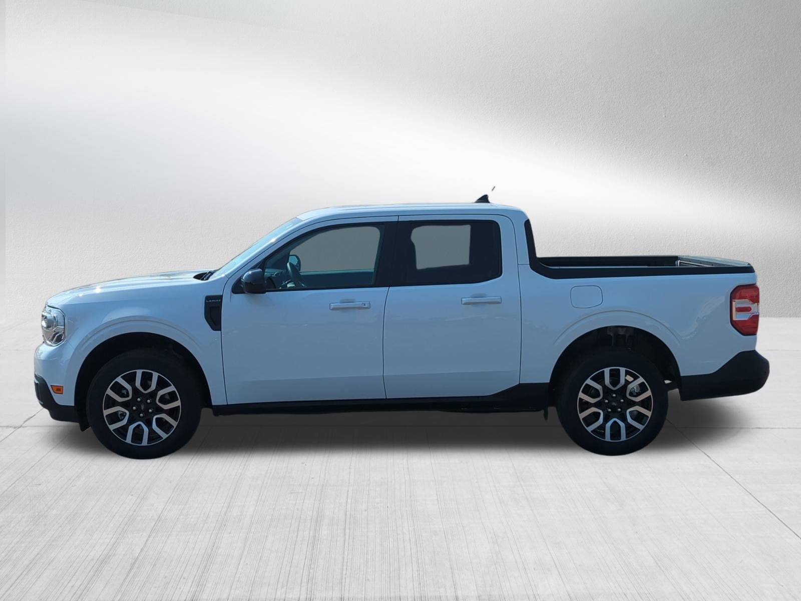 2024 Ford Maverick Lariat photo 2