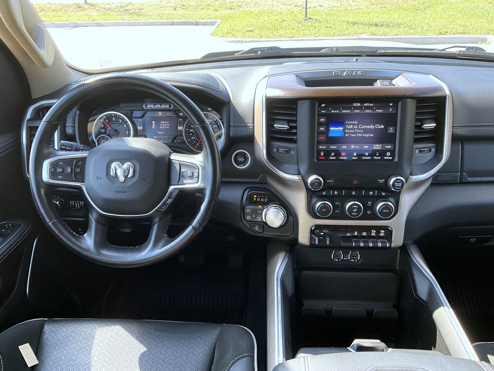 2021 Ram 1500 Laramie photo 12