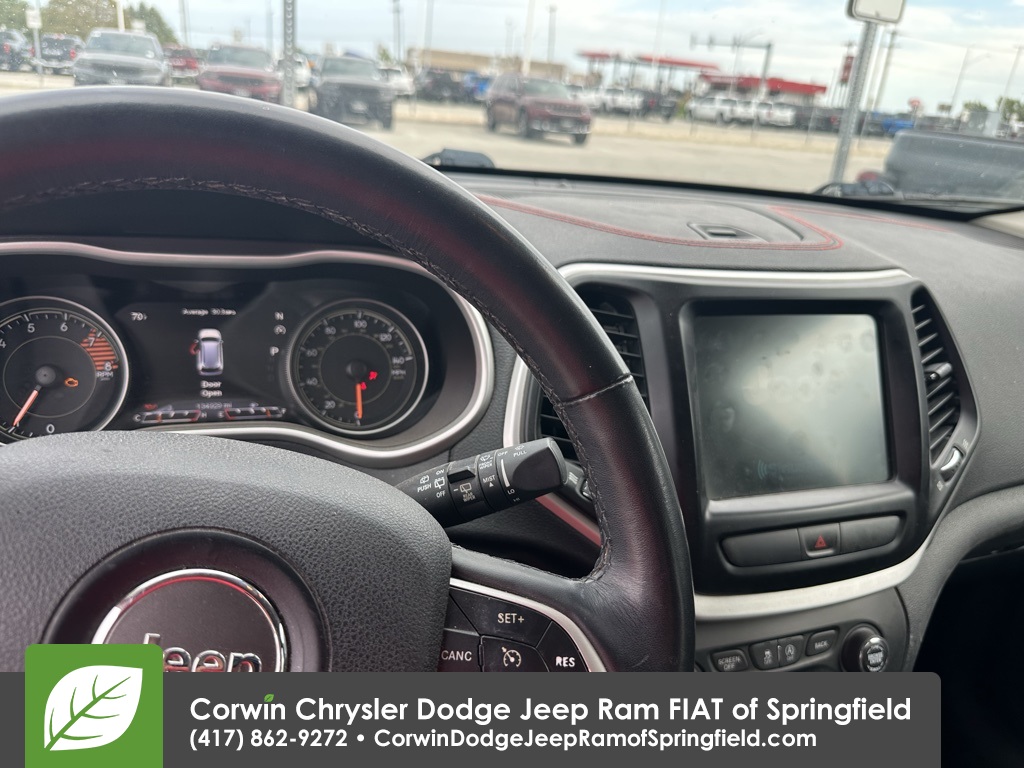 2016 Jeep Cherokee Trailhawk photo 6