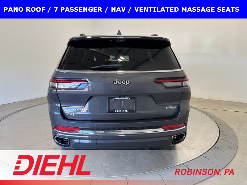 2022 Jeep Grand Cherokee Overland photo 3