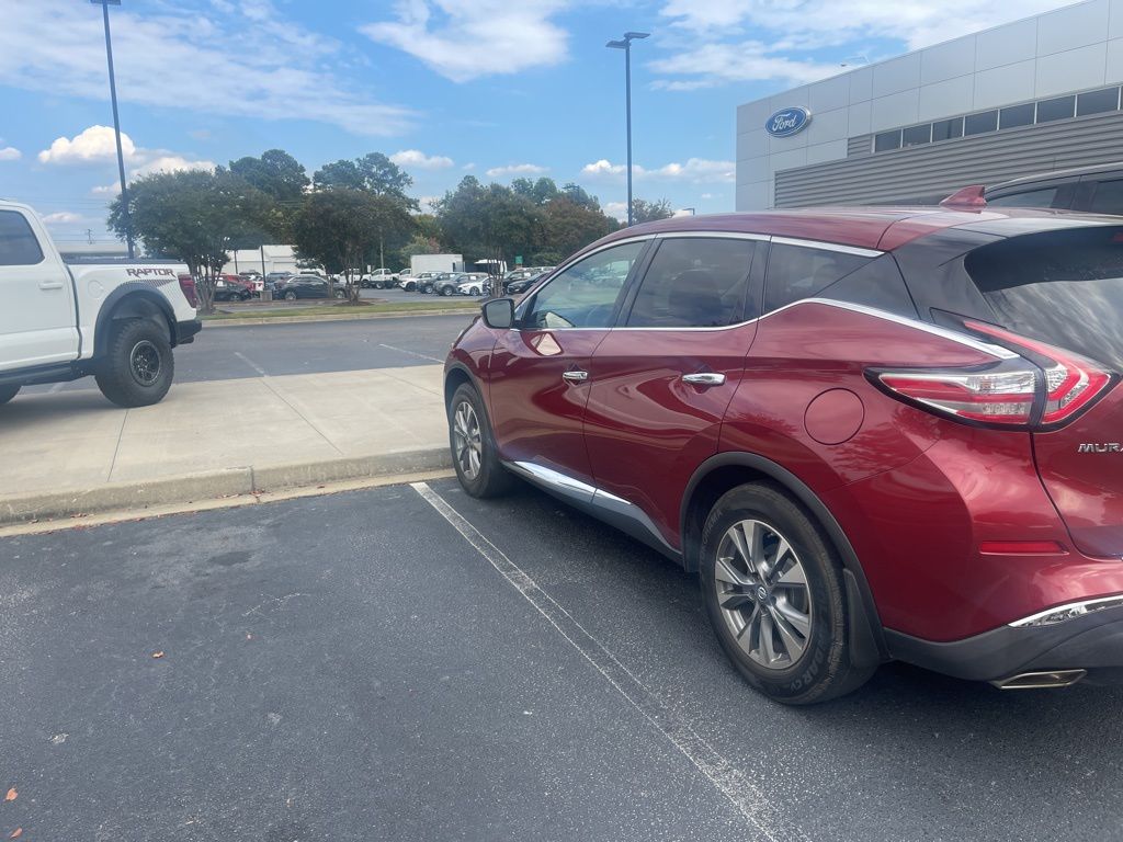 2018 Nissan Murano S photo 2