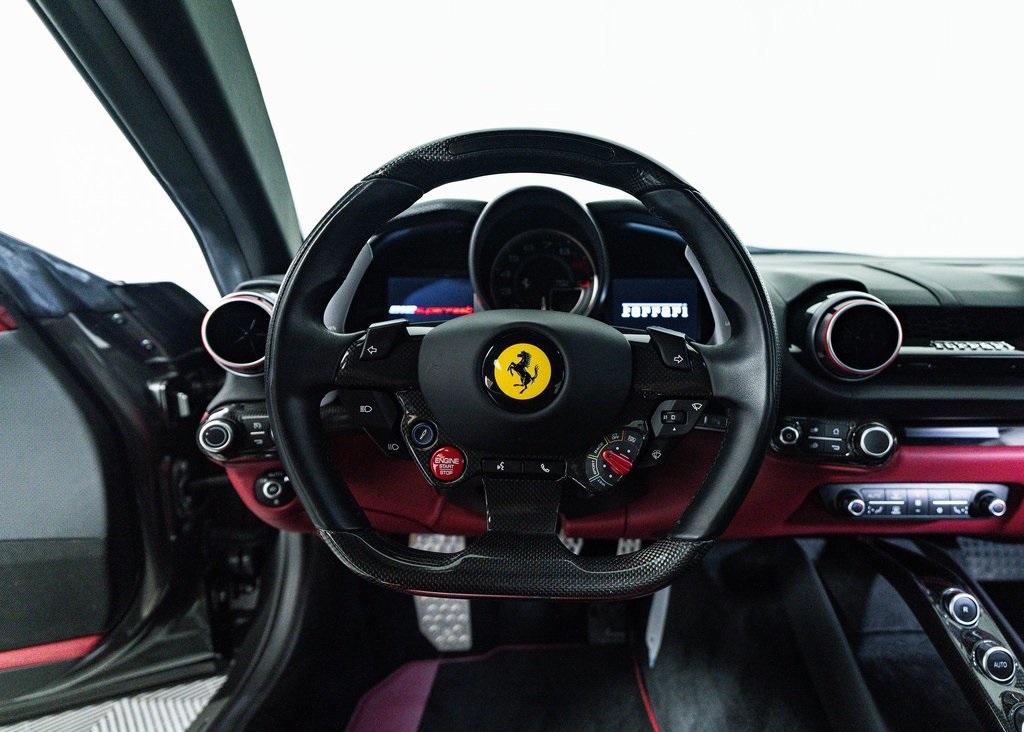 2020 Ferrari 812 Superfast Base photo 13