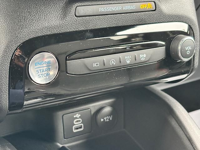 2025 Ford Escape ST-Line Select photo 29