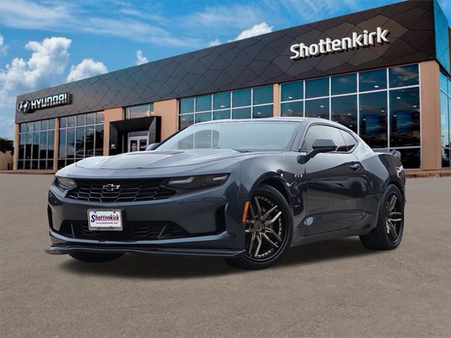 2023 Chevrolet Camaro LT1's photo