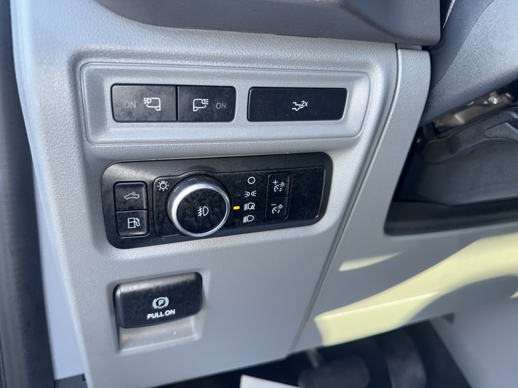 2024 Ford F-150 XLT photo 19