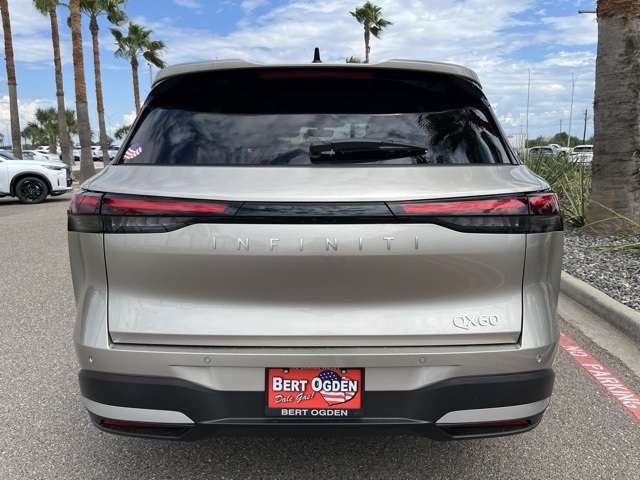 2026 Infiniti QX60 Luxe photo 6