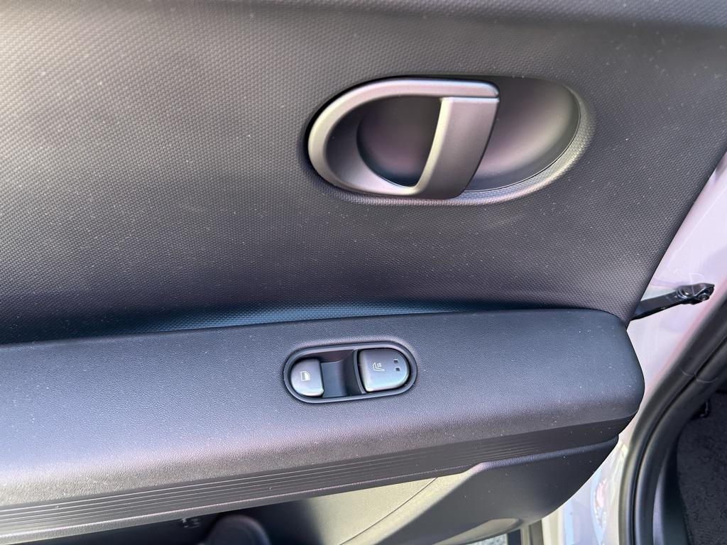 2025 Hyundai Ioniq 5 SEL photo 22
