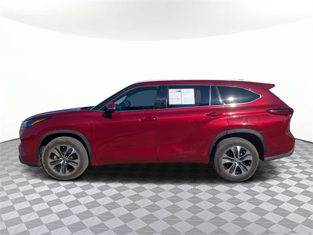 2022 Toyota Highlander XLE photo 7