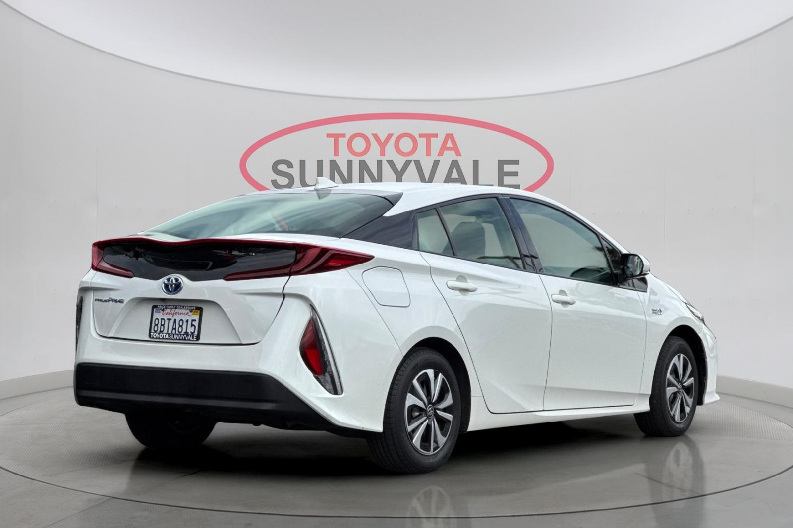 2017 Toyota Prius Prime Plus photo 2