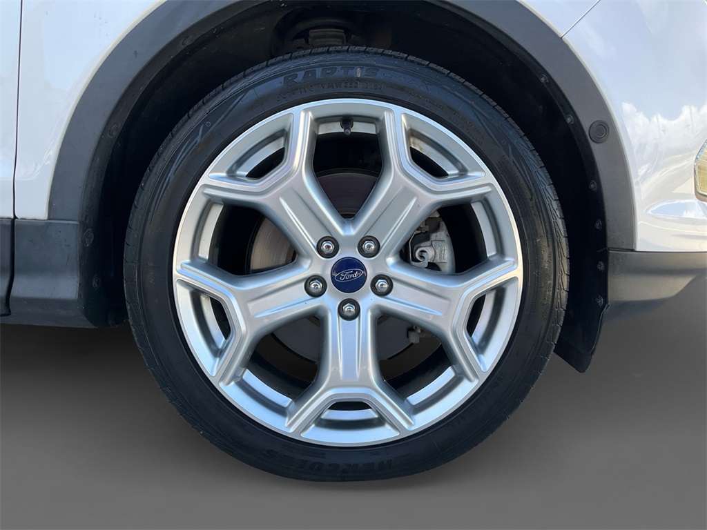 2017 Ford Escape Titanium photo 16