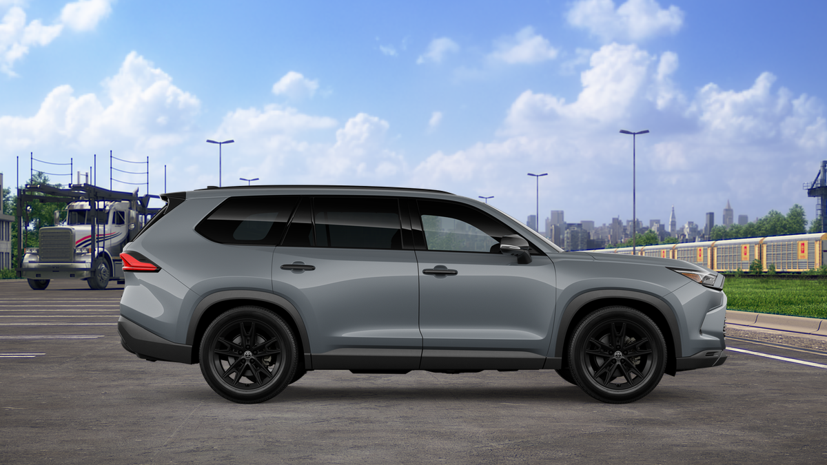 2026 Toyota Highlander Hybrid photo 12
