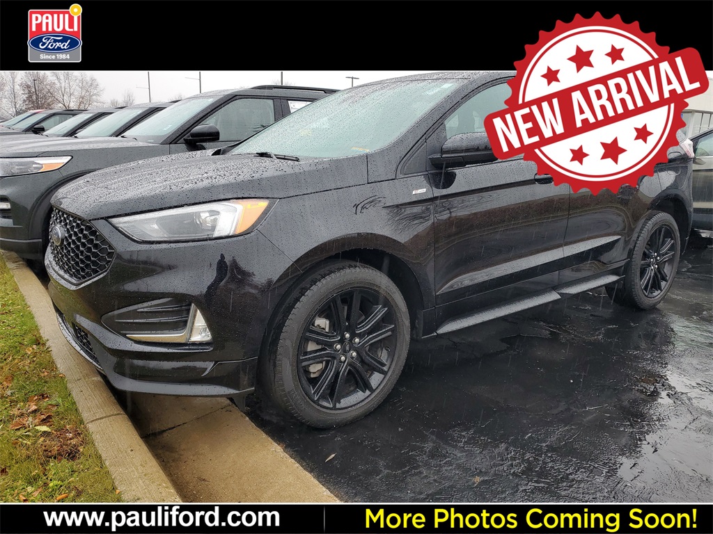 2024 Ford Edge ST photo 2