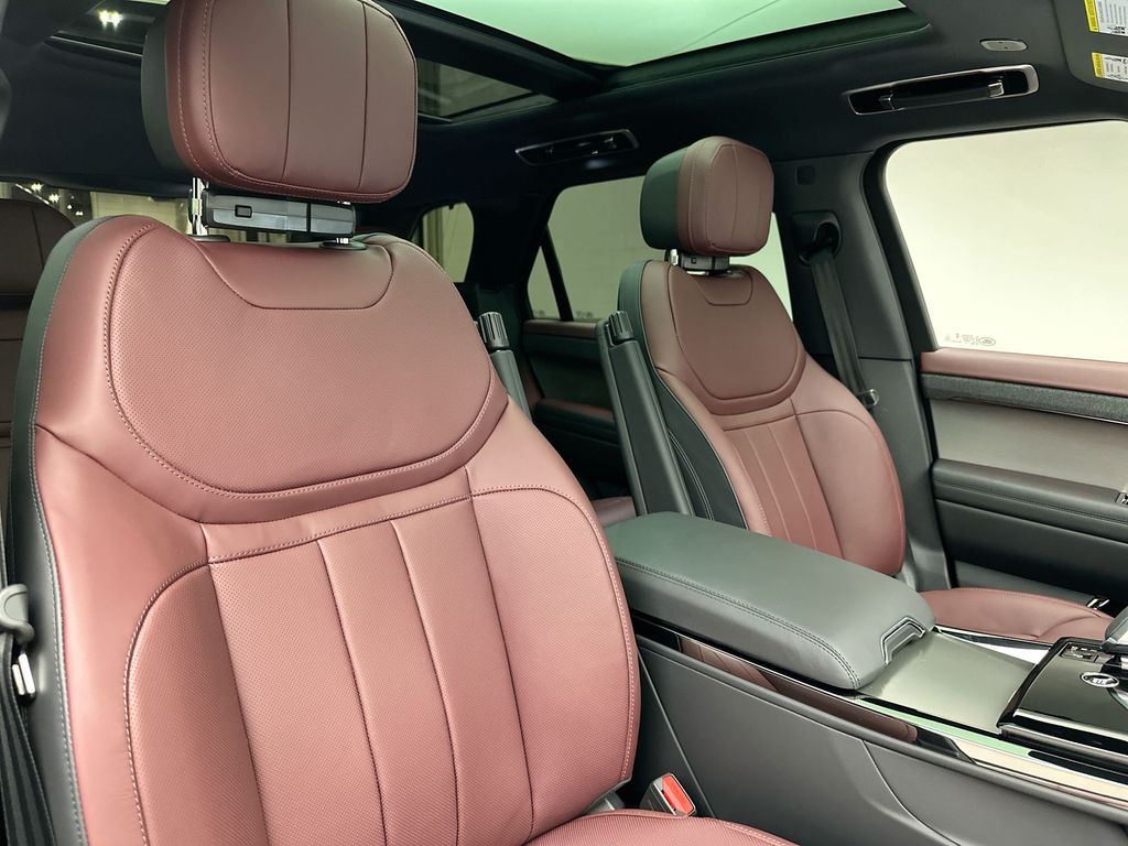 2024 Land Rover Range Rover Sport P400 Dynamic SE photo 3