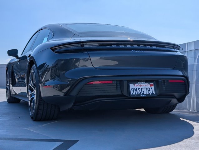 2024 Porsche Taycan photo 3