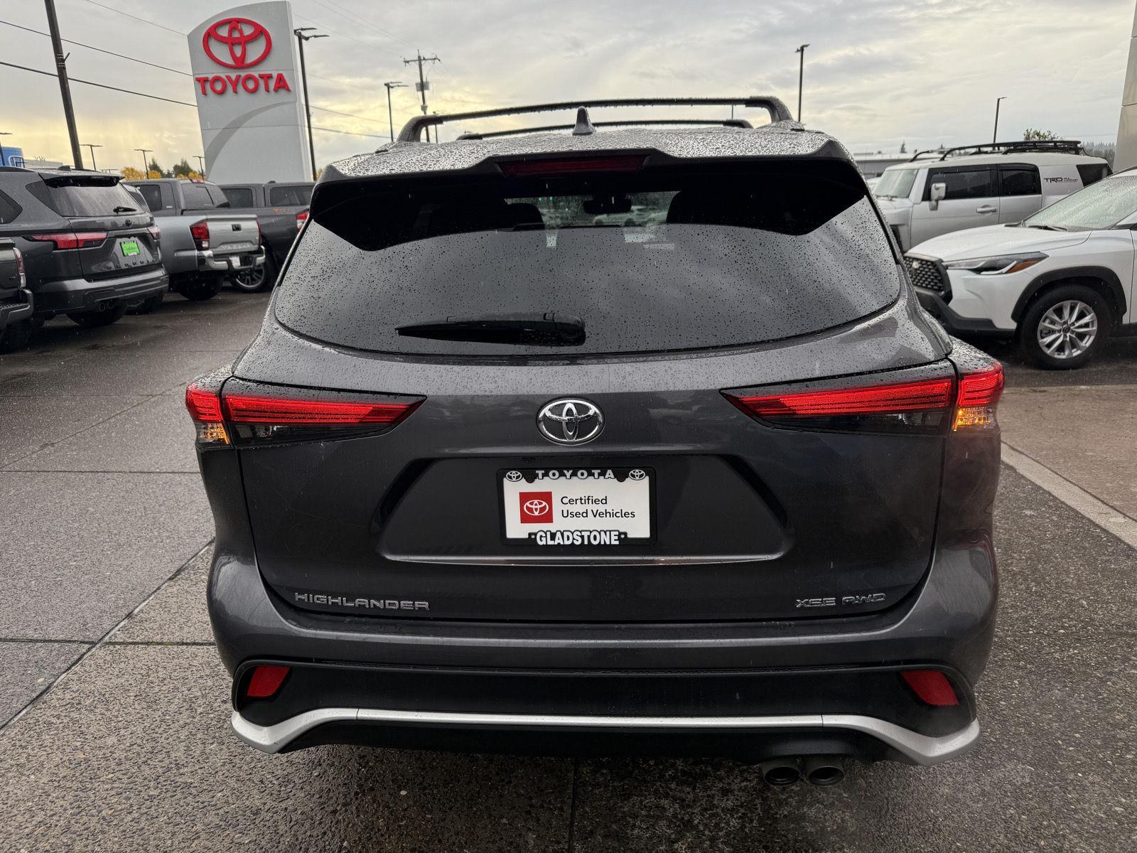 2023 Toyota Highlander XSE photo 4