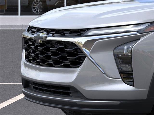 2025 Chevrolet Trax LT photo 9