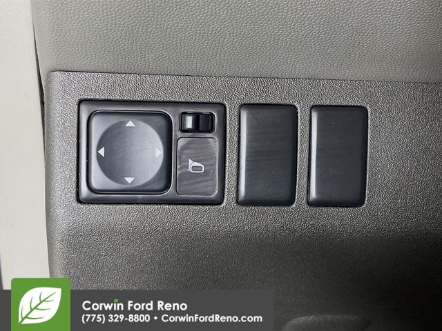 2014 Nissan Xterra S photo 9