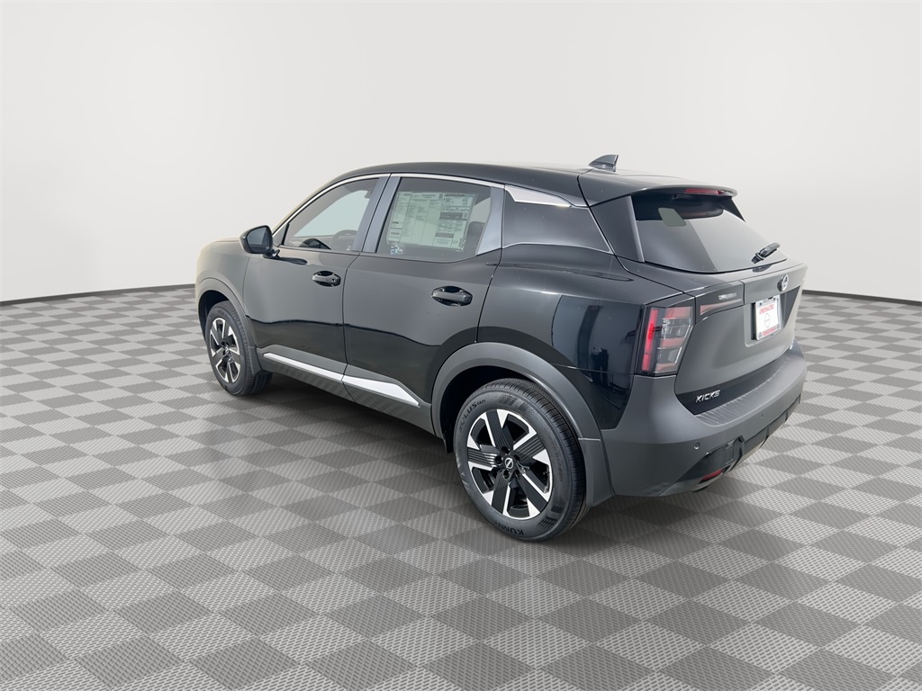 2025 Nissan Kicks SV photo 4