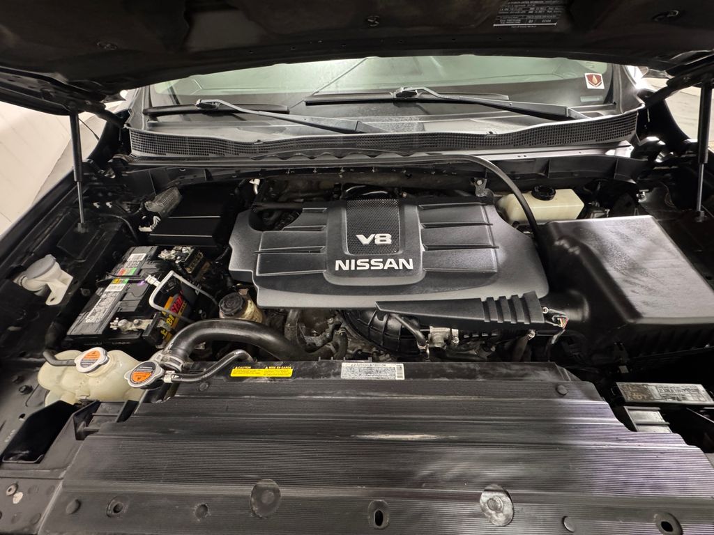 2017 Nissan Titan SV photo 18