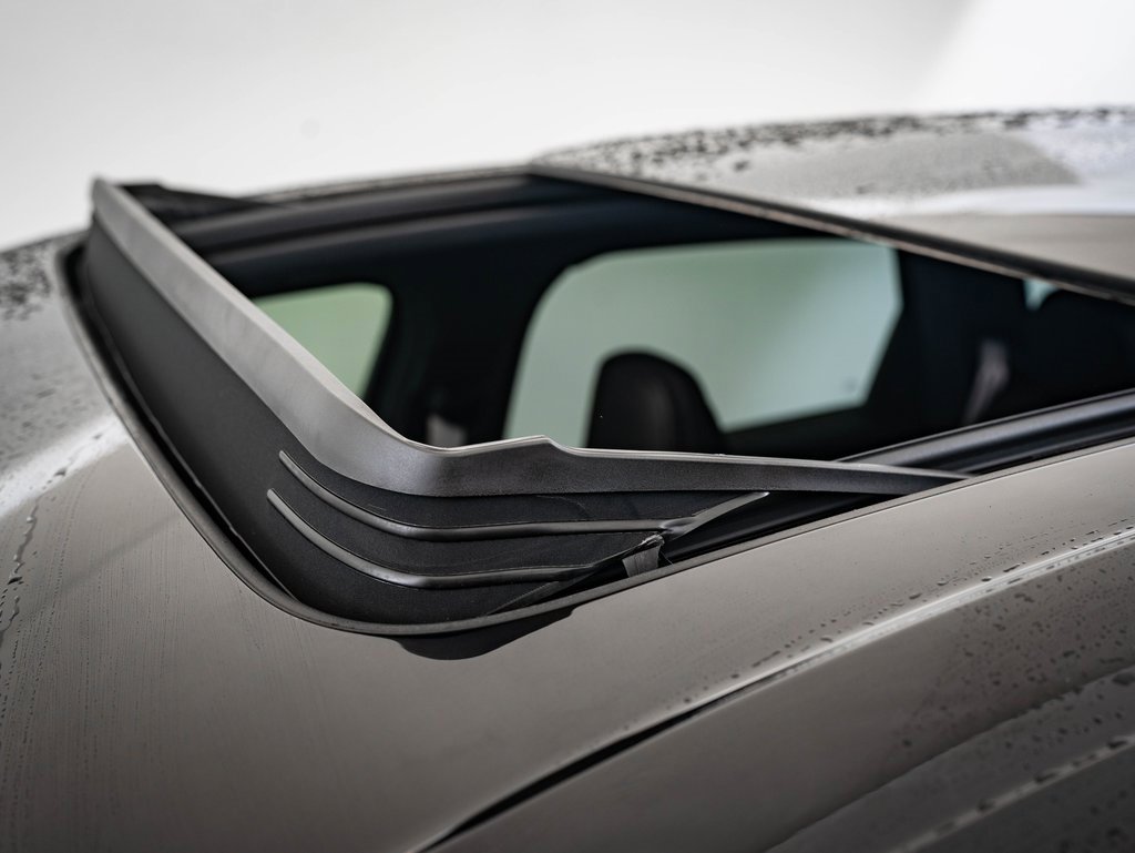 2023 Porsche Cayenne Platinum Edition photo 15
