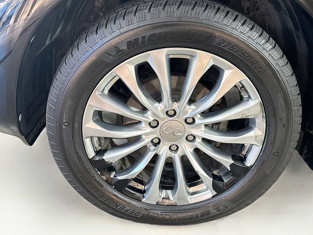 2015 Infiniti QX80 photo 37