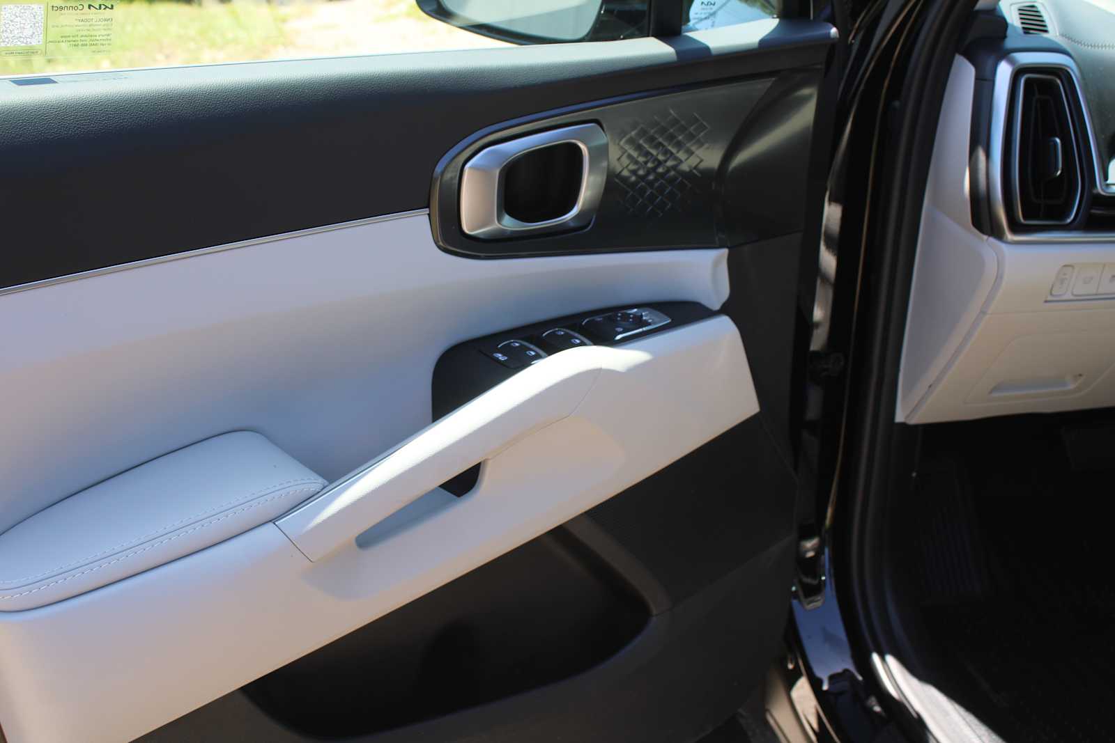 2025 Kia Sorento EX photo 18