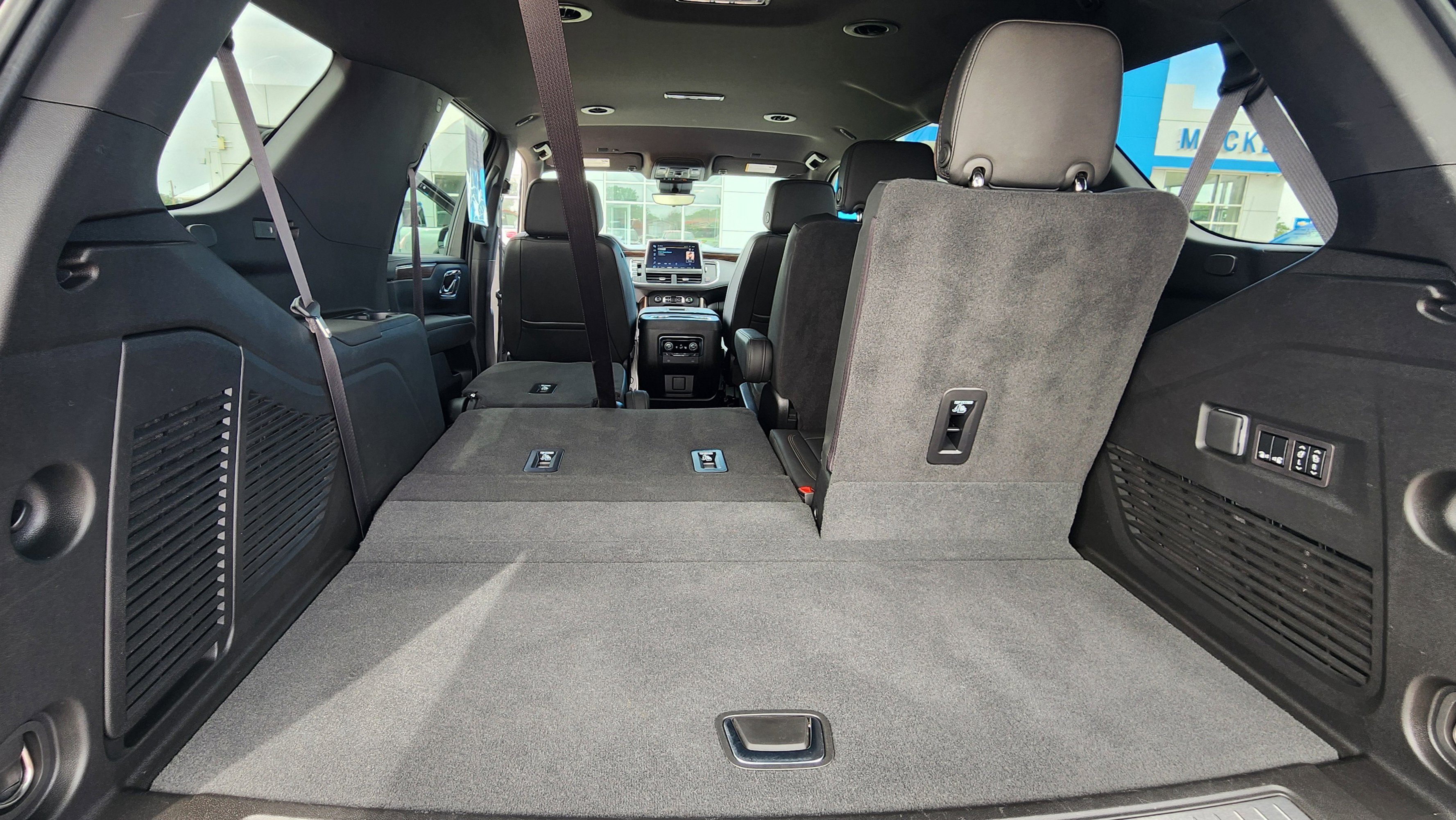 2023 Chevrolet Tahoe High Country photo 26