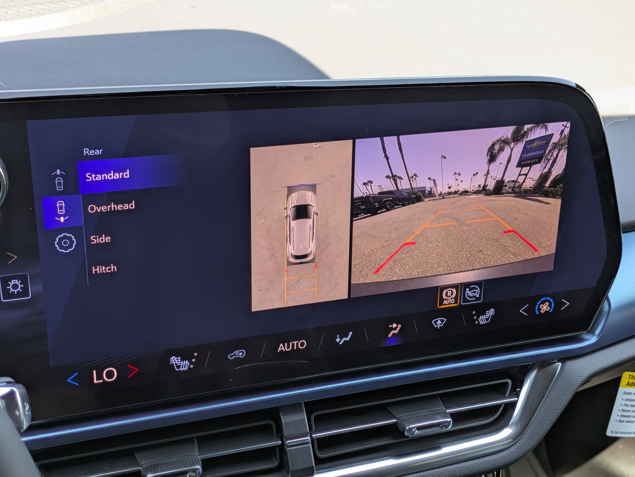 2026 Chevrolet Equinox EV 1LT photo 17