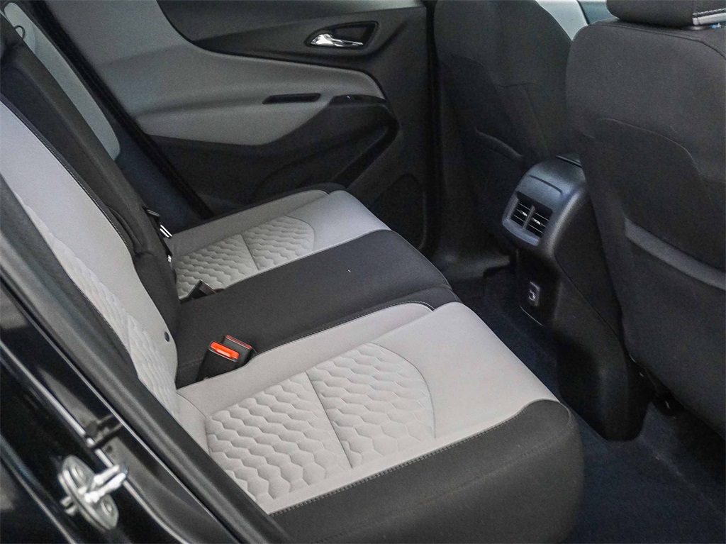 2021 Chevrolet Equinox LS photo 12