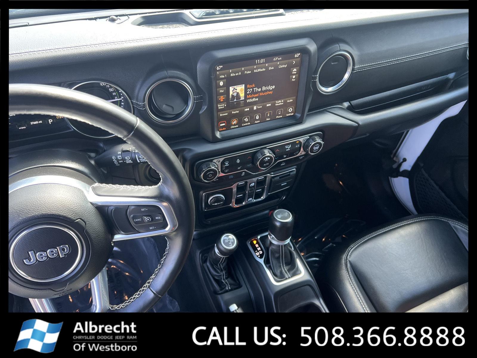 2022 Jeep Wrangler Unlimited Sahara 4xe photo 24