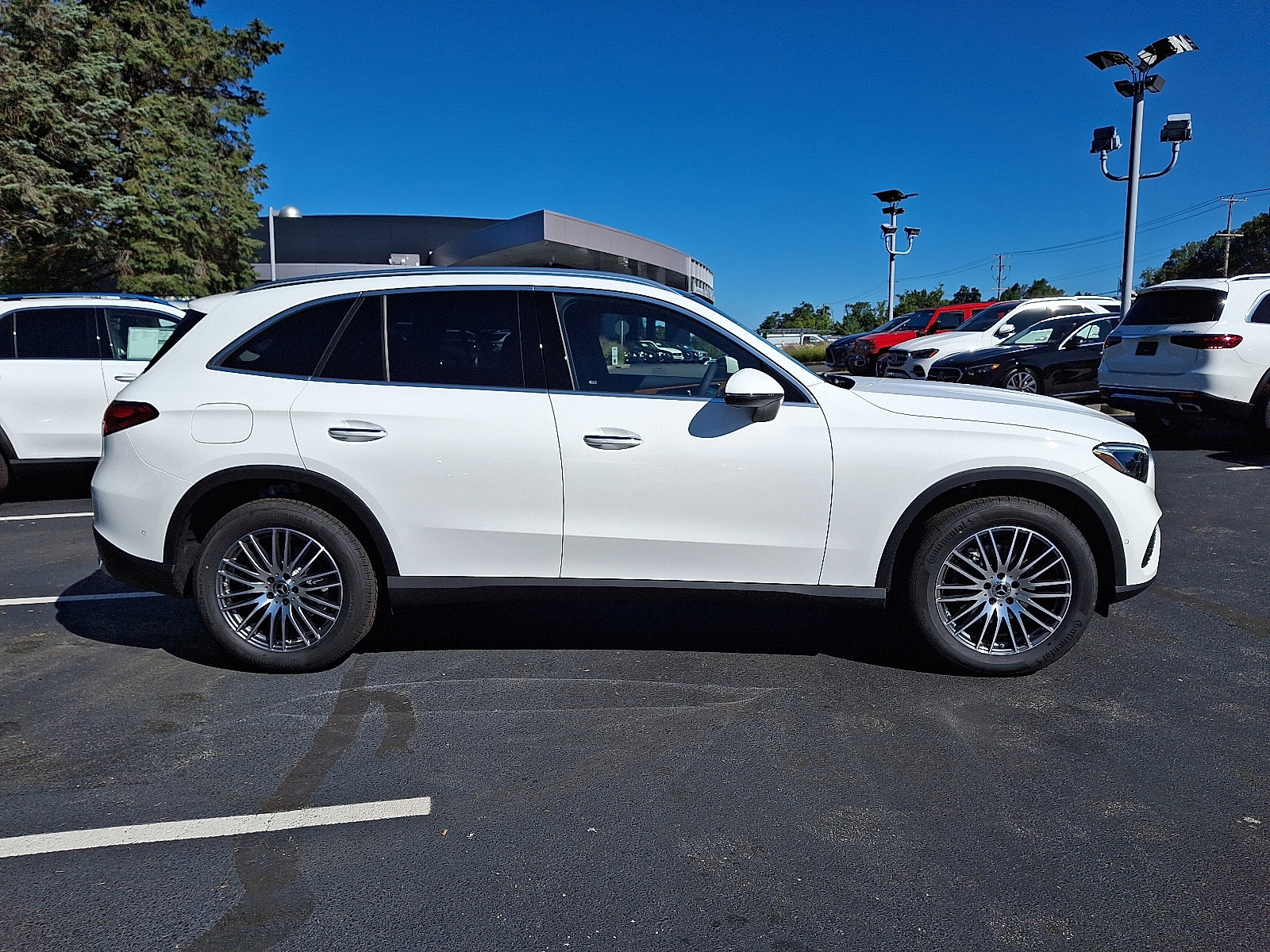 2026 Mercedes Benz GLC 300 4MATIC photo 6