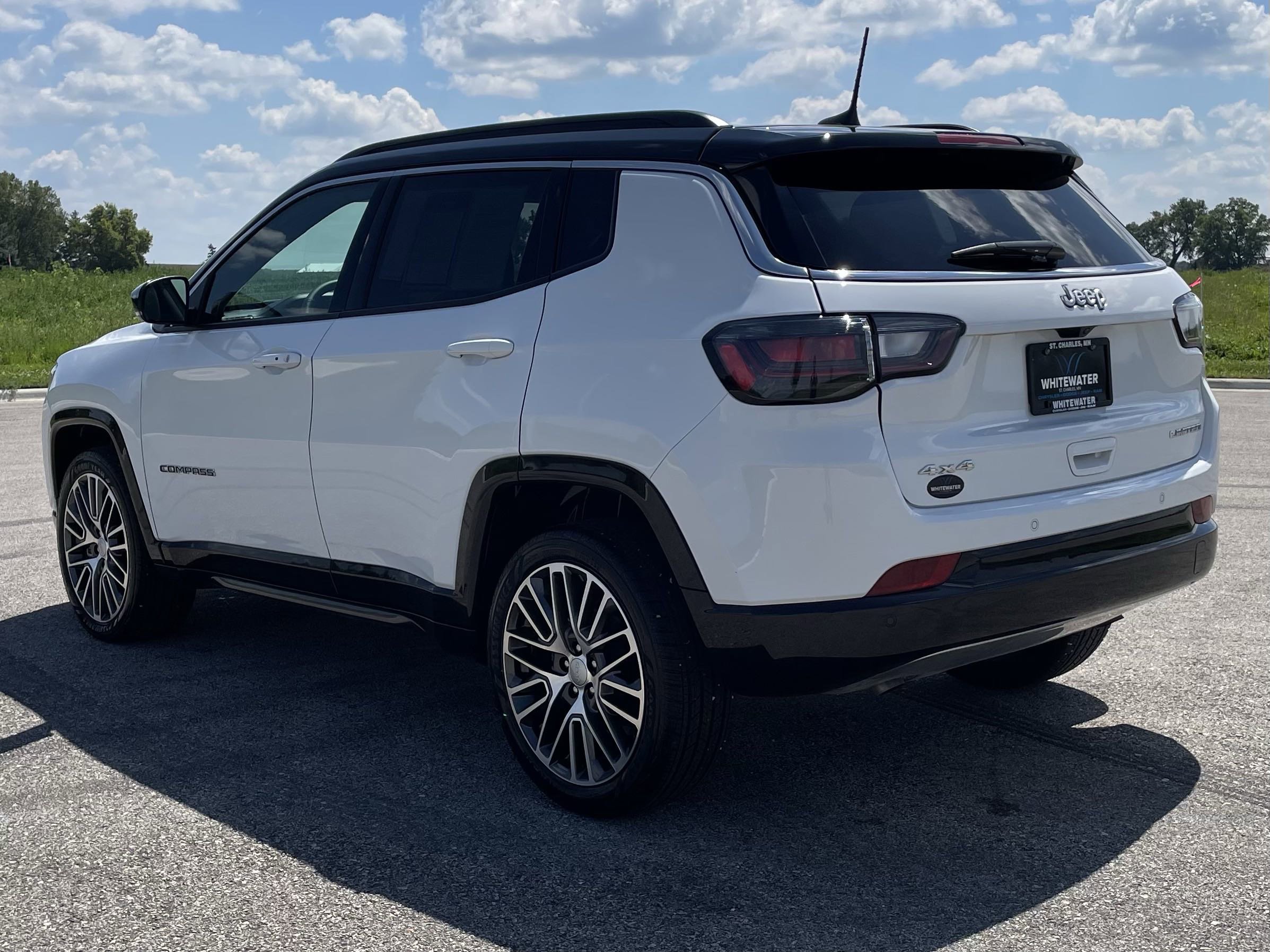 2024 Jeep Compass Limited photo 4