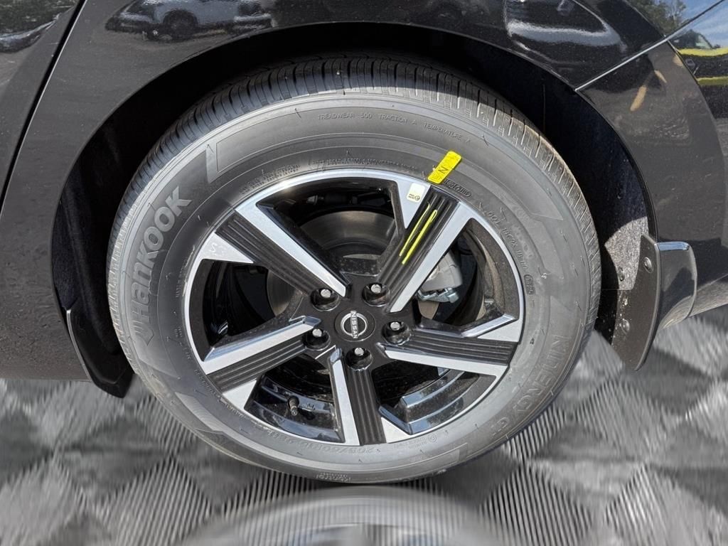 2025 Nissan Sentra SV photo 16