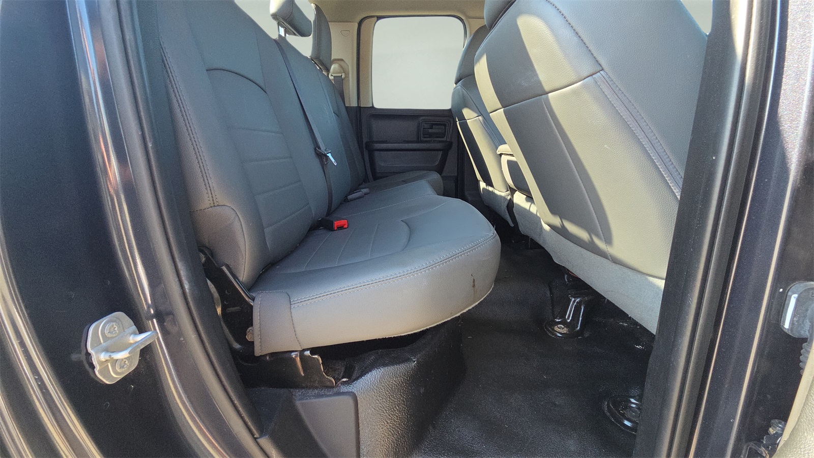 2018 Ram 1500 Tradesman photo 10