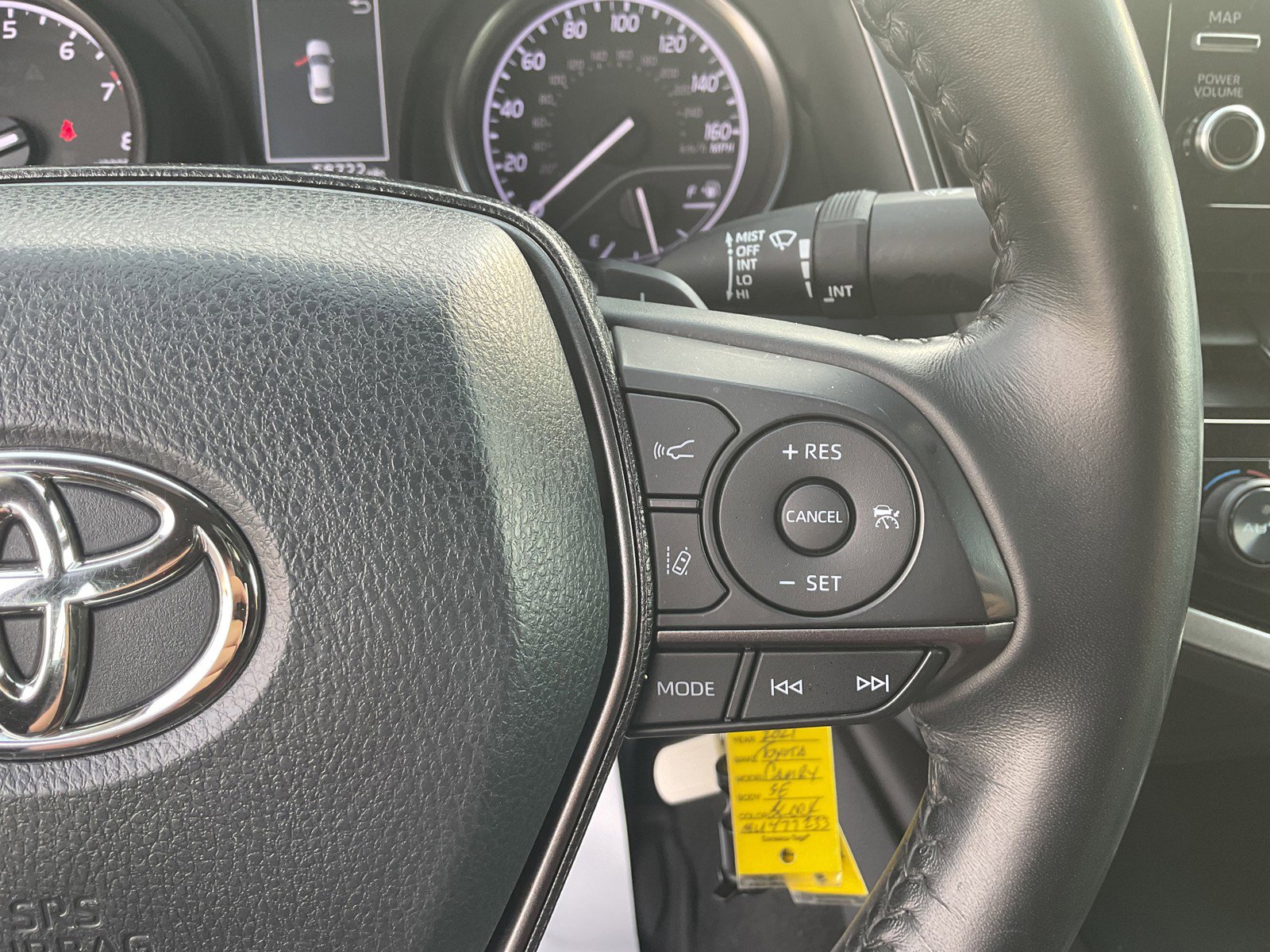 2021 Toyota Camry SE photo 19