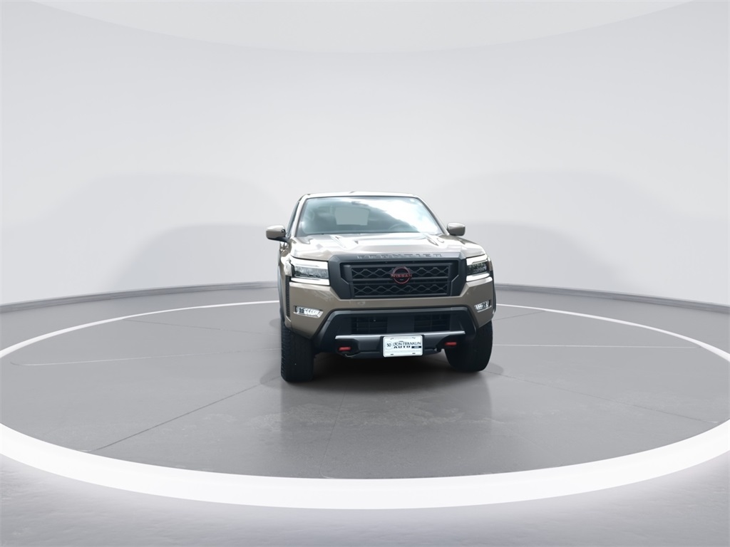 2023 Nissan Frontier PRO-4X photo 3