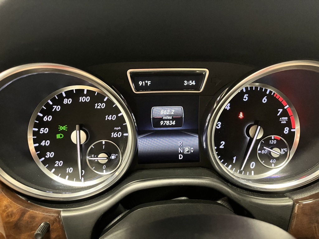 2015 Mercedes Benz ML 350 photo 12