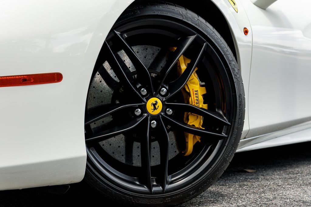2019 Ferrari 488 GTB photo 18